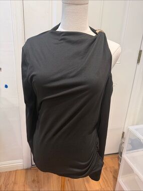 SHEIN Black One-Shoulder Long Sleeve Top with Gold Accent
